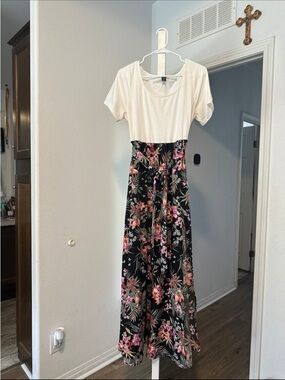 SHEIN White Top Black Floral Maxi Dress